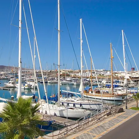 Maciot- Three-bedroom Vila *